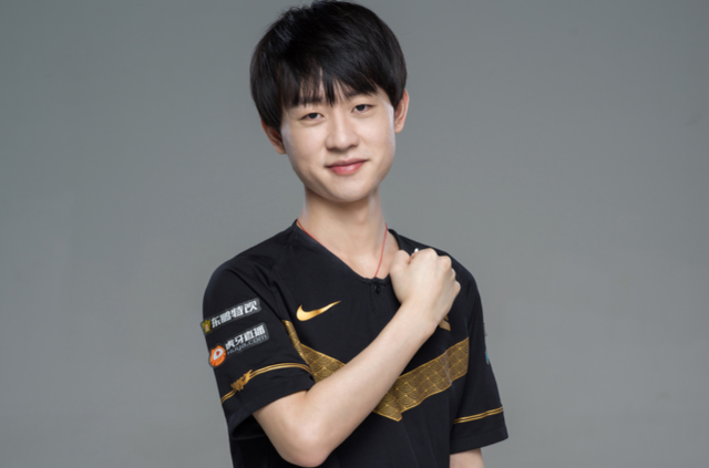 球员张镇麟 球员张镇麟