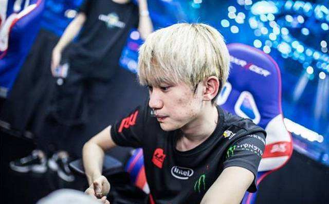 他愿意通过 他愿意通过